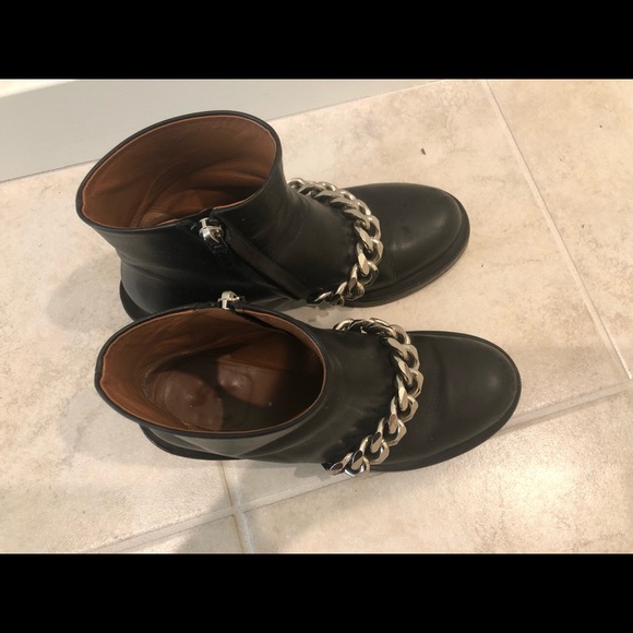 Givenchy Chain leather boots - Picture 4 of 4